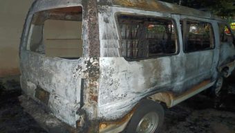 সিলেটে অ্যাম্বুলেন্স ও বাসে দুর্বৃত্তদের আ গু ন