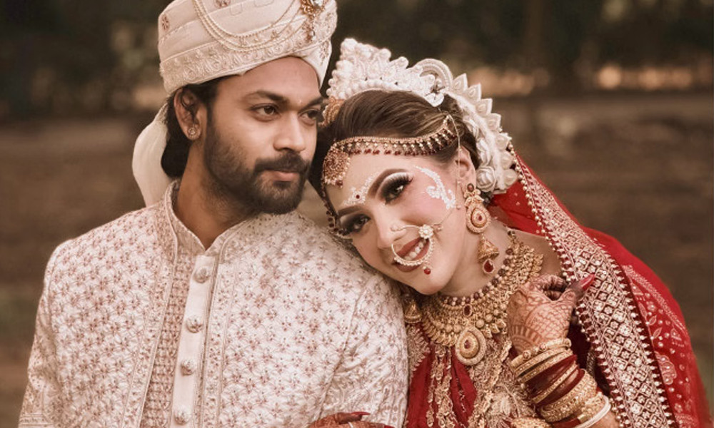 বিয়ে করলেন কণ্ঠশিল্পী পূজা