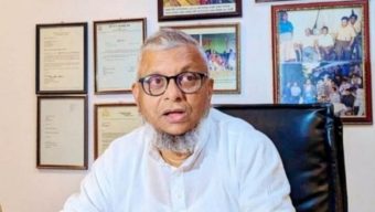 প্রস্তাব ফিরিয়ে দিলেন আরিফ, ঢাকায় অবস্থান