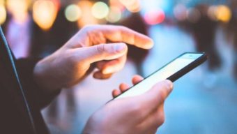 দেড় বছরে মোবাইল ইন্টারনেটের দাম ৫০% বেড়েছে