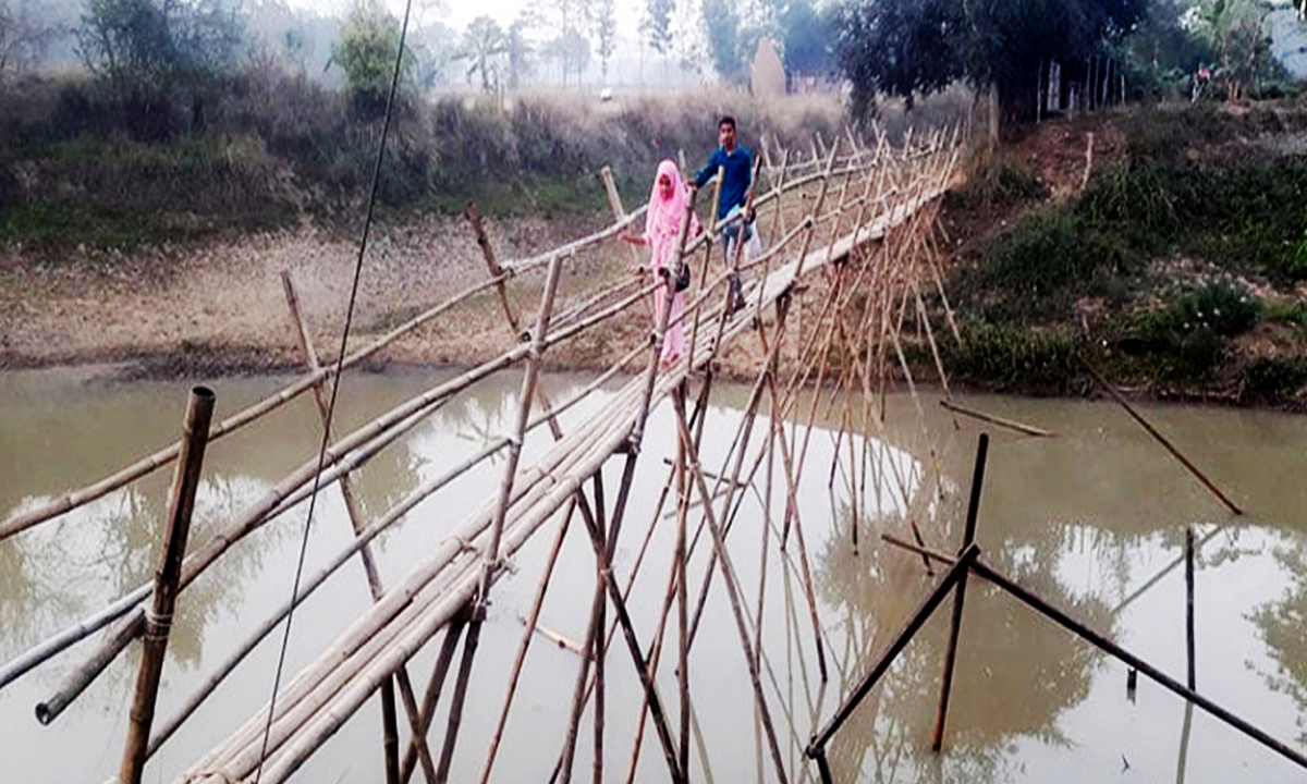 বিয়ানীবাজারে ৫৪ বছরেও নির্মাণ হয়নি পৃথক দুই সেতু, দূর্ভোগে ২০ হাজার মানুষ
