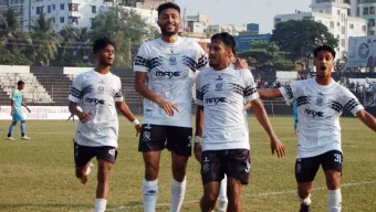 আবাহনীকে হারিয়ে প্রথম জয় মোহামেডানের