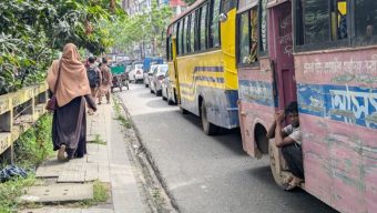 রাজধানীর স্থবির জীবন