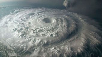 ভূমিকম্পের পর এবার ঘূর্ণিঝড়ের শঙ্কা