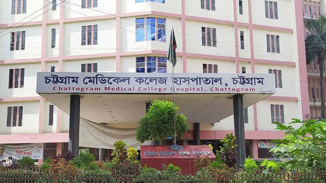 চট্টগ্রামে পুলিশ সদস্যের ঝুলন্ত মরদেহ উদ্ধার