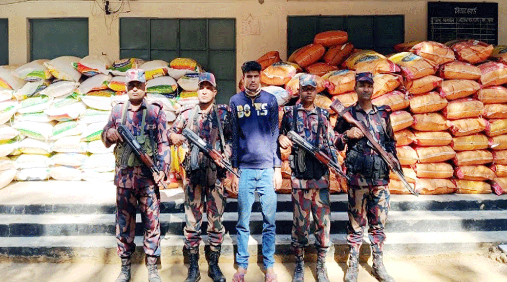 জুড়ীতে ১৩৫ বস্তা ভারতীয় জিরাসহ ট্রাকচালক আটক