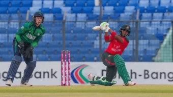 ছক্কার ঝড়ে বাংলাদেশের বিশ্ব রেকর্ড