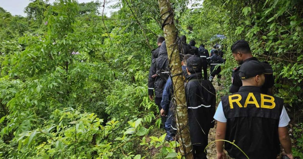 সিলেটে আগ্নেয়াস্ত্র ও বিস্ফোরক উদ্ধার