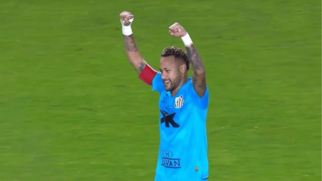 চোট নিয়ে মাঠে নেমে নেইমারের হ্যাটট্রিক