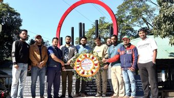 বিয়ানীবাজারে গোলাবশাহ যুব সংঘের পুষ্পশ্রদ্ধা নিবেদন
