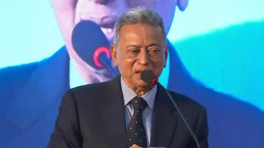 রাজনীতির সঙ্গে অর্থনীতিকেও গণতান্ত্রিক করতে হবে: আমীর খসরু