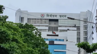 ভোটের হাওয়া বুঝতে কানখাড়া বিদেশিদের