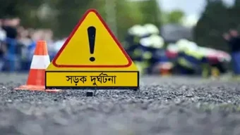 পুঠি য়ায় বাজারে বালুবাহী ট্রাক উল্টে নিহত ৪