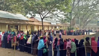 উৎসবের সঙ্গে মিশে আছে আতঙ্ক