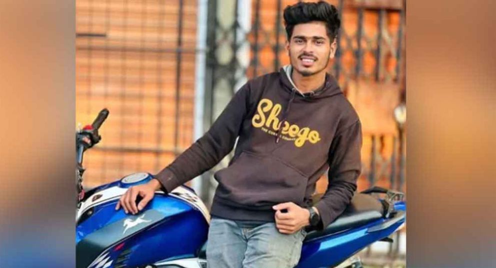 ট্রাক্টরের সঙ্গে মোটরসাইকেলের ধাক্কা, প্রাণ গেল একজনের