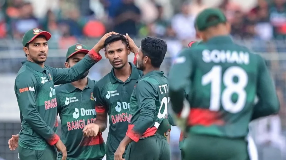 ৬ কোটি ৪৪ লাখ রুপিতে লাহোর কালান্দার্সে ফিরলেন মোস্তাফিজুর রহমান