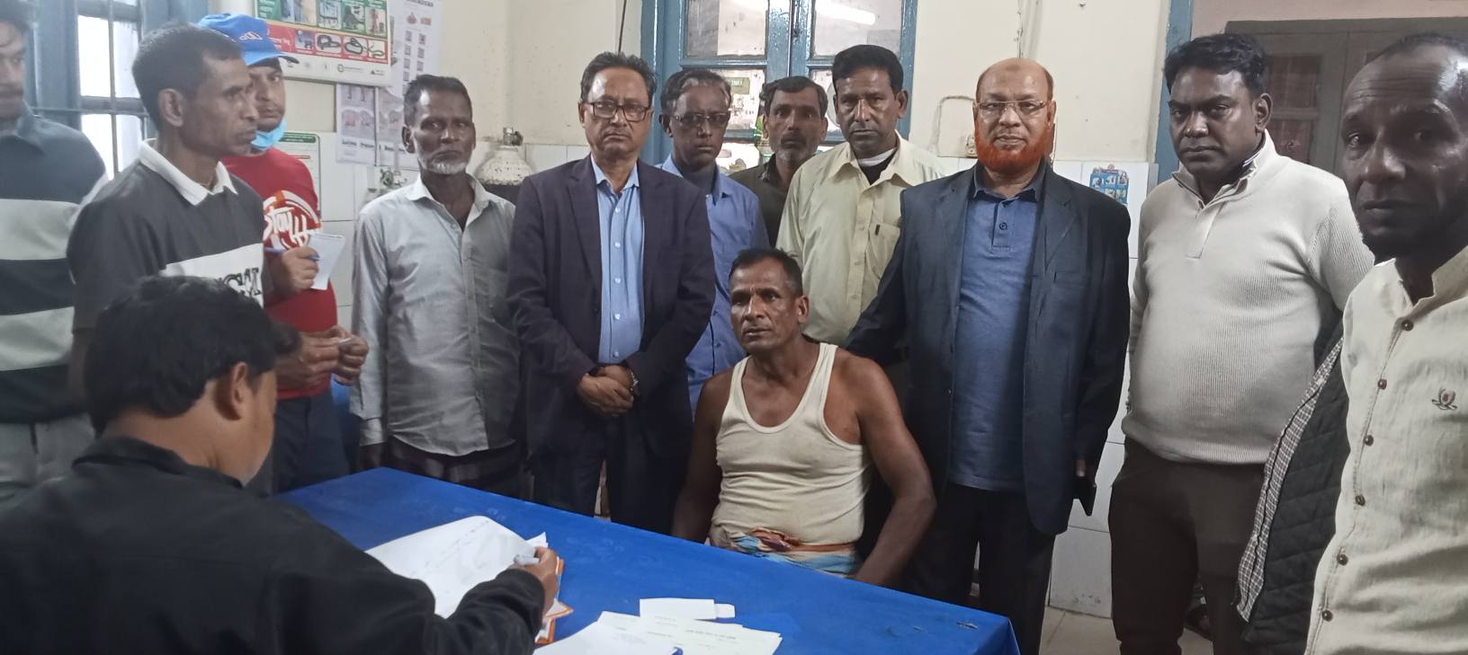 বিয়ানীবাজারে মাঘের শীতকে ছাড়িয়ে উষ্ণতা ছড়াচ্ছে ভোট উৎসব, আছে আতঙ্ক
