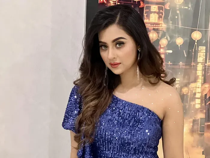 না থেকেও আছেন বুবলী