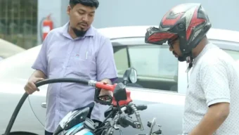 বাড়ছে না জ্বালানি তেলের দাম