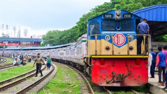 সিলেট-চট্টগ্রাম রুটে ট্রেন যাত্রীদের দুর্ভোগ কাটছে না