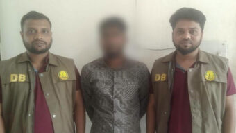 সিলেটের হনুফা ভিলার সামনা থেকে আটক রনি