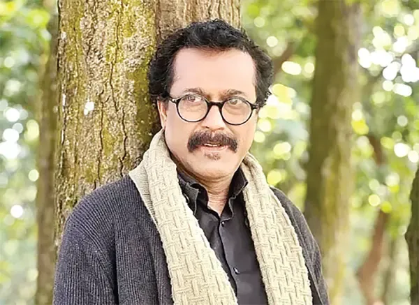 ‘আমার কাছের মানুষই শত্রু’