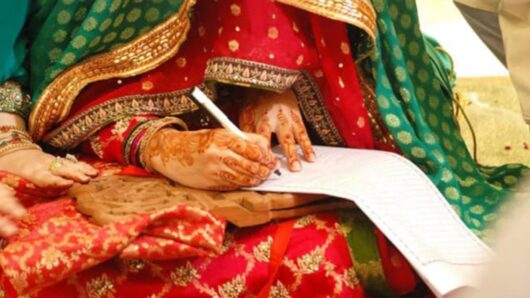 কবুল বলার ২ ঘণ্টা পর স্বামীকে তালাক দিয়ে প্রেমিককে বিয়ে!