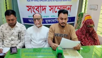 মেয়েকে পড়াতে গিয়ে মায়ের ফাঁদে যুবক, ১৯ বছরের বড় নারীকে বিয়ে