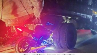 ট্রাকের পেছনে মোটর সাইকেলের ধাক্কা, প্রাণ গেল পিতা-পুত্রের