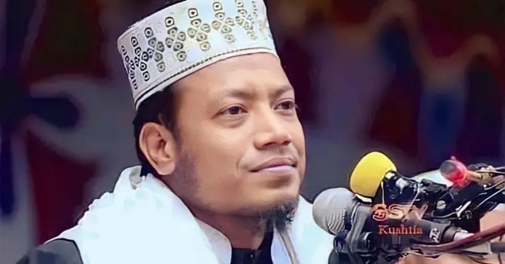 মুফতি আমির হামজাকে গ্রেপ্তারে বিজ্ঞপ্তি যাচ্ছে পত্রিকায়