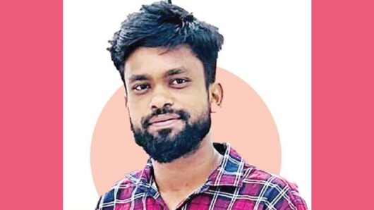 টাকার জন্য ভিডিও কলে কাটা হলো আঙুল!