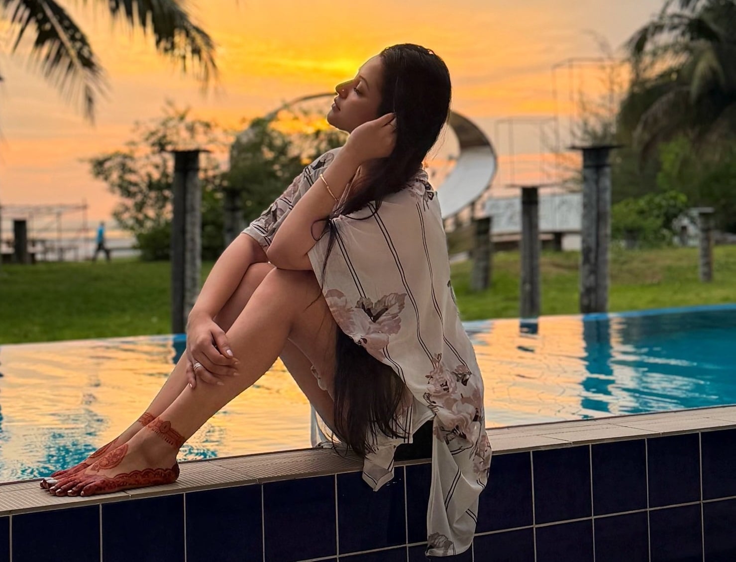 নো মেকআপ লুকে পরীমণি