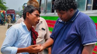 ভাইরাল ‘রাগ করলা’ বলা কে এই ঈমান আলী?