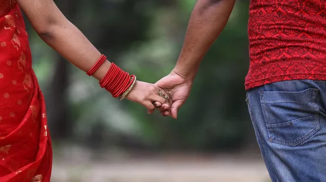 বিয়ানীবাজারে বেড়েছে আবেগের বিয়ে, বিপদগ্রস্ত হচ্ছে মেয়েরা