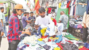 বিশ্বকাপ ফুটবল: উৎসবের অপেক্ষায় দেশ