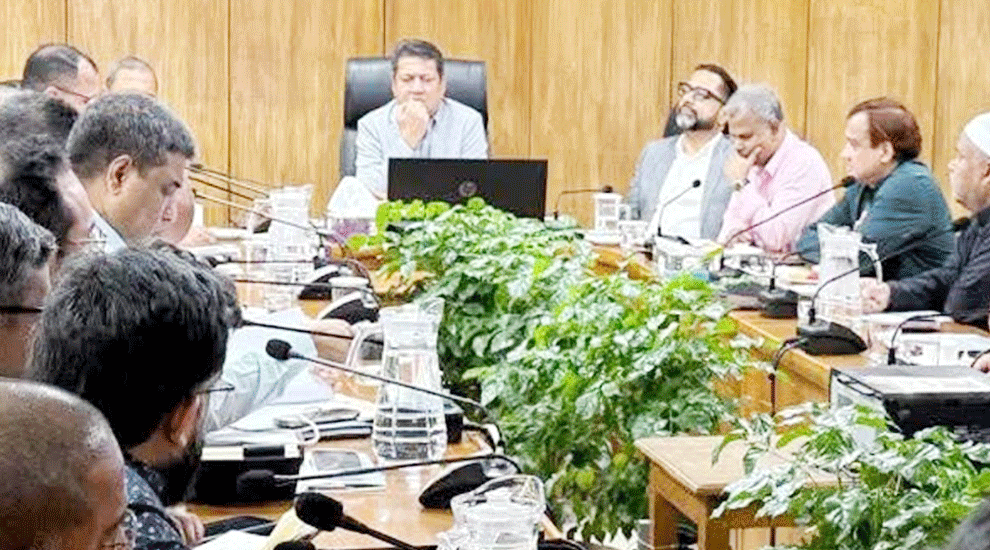 গৃহায়ণ ও গণপূর্ত মন্ত্রীর সাথে মতবিনিময় সভায় সিলেট উন্নয়ন কর্তৃপক্ষের চেয়ারম্যান কয়েস লোদী