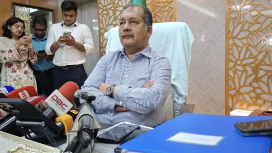 জনতুষ্টিবাদী সিদ্ধান্ত গ্রহণ করাটাই সরকারের একমাত্র কাজ নয়