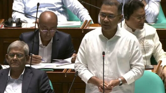 রোহিঙ্গাদের ফেরাতে আন্তর্জাতিক চাপ বাড়ানোর তাগিদ প্রধানমন্ত্রীর