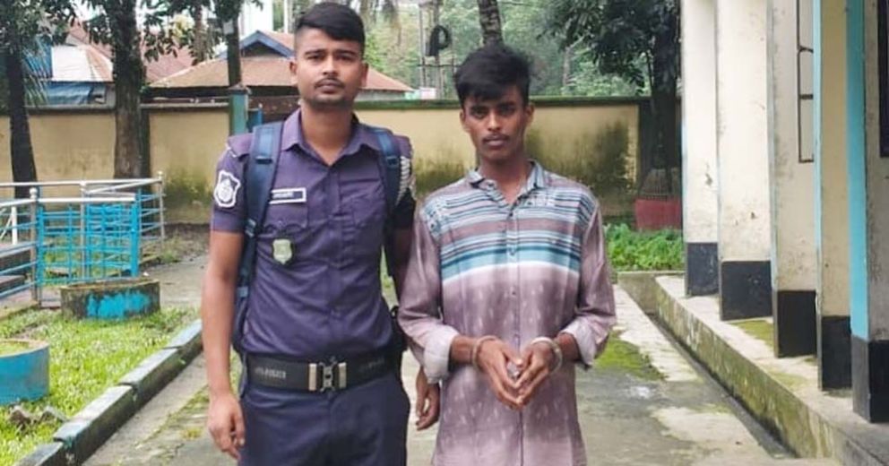হাঁস খুঁজতে গিয়ে ধর্ষণের শিকার স্কুলছাত্রী, ভিডিও ধারণ