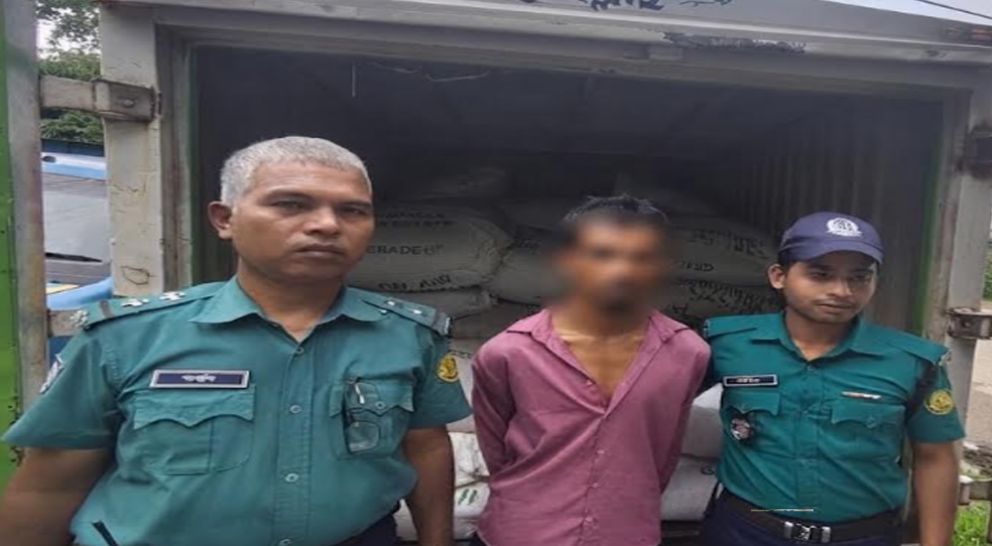 সিলেটে বড় চালানসহ তোফায়েলকে ধরল পুলিশ
