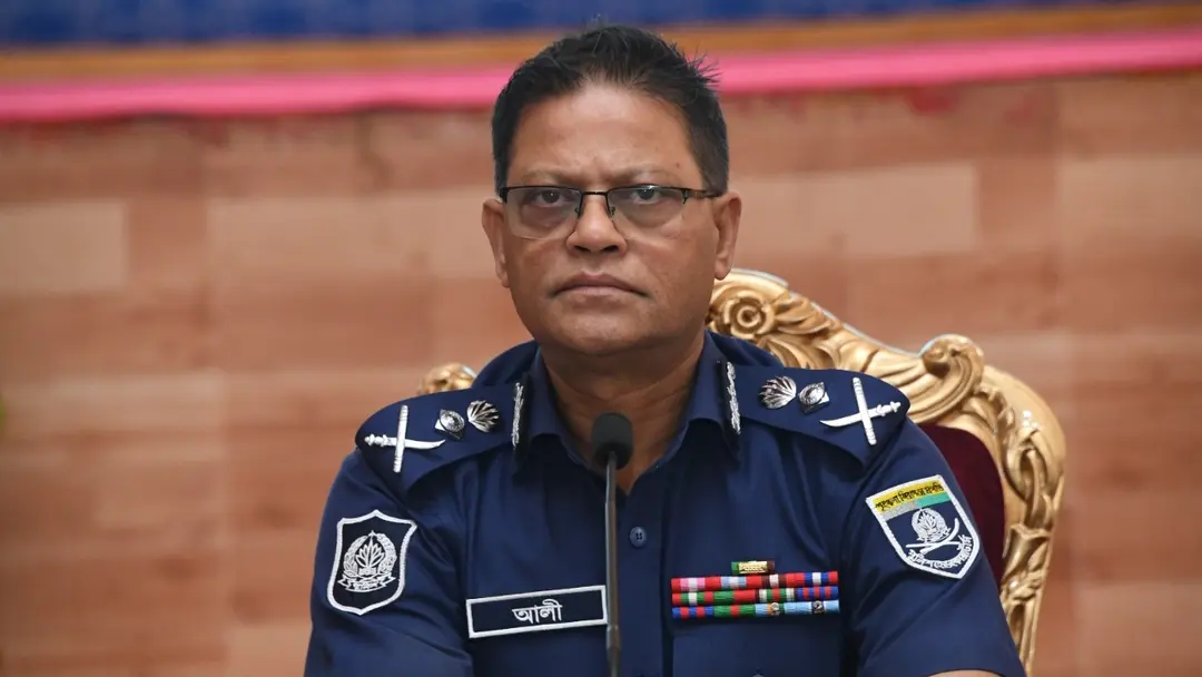 মাঠপর্যায়ের কাজ গতিশীল করতে ঊর্ধ্বতন কর্মকর্তাদের আইজিপির নির্দেশ