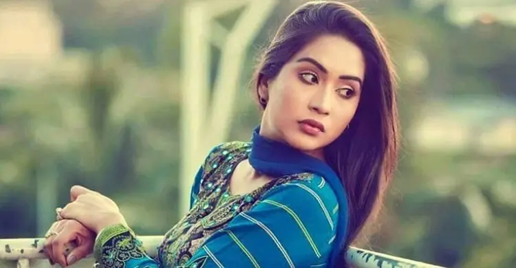 সোশ্যাল মিডিয়ায় ঢুকলেই ‘ক্রাইম পেট্রোল’, কেন বললেন মম?