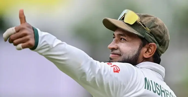 নিজের শেষ সময়টায় টেস্ট ক্রিকেট থেকে কিছু সঙ্গে নিয়ে যেতে চান মুশফিক