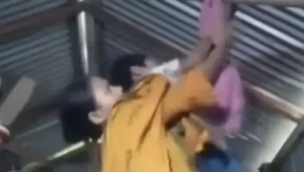 গলায় ফাঁস দিয়ে শিশু সন্তানকে হত্যার চেষ্টা জন্মদাত্রী মায়ের