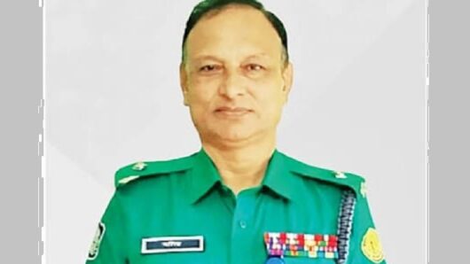 বিতর্কের মুখে মোগলাবাজার থানার ওসি মনিরকে প্রত্যাহার