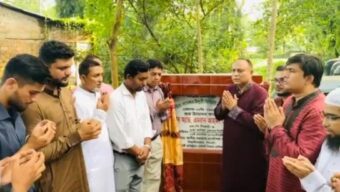 বিয়ানীবাজারে আড়াই কিলোমিটার রাস্তা পাকাকরণ কাজের উদ্বোধন করলেন এমপি এমরান চৌধুরী
