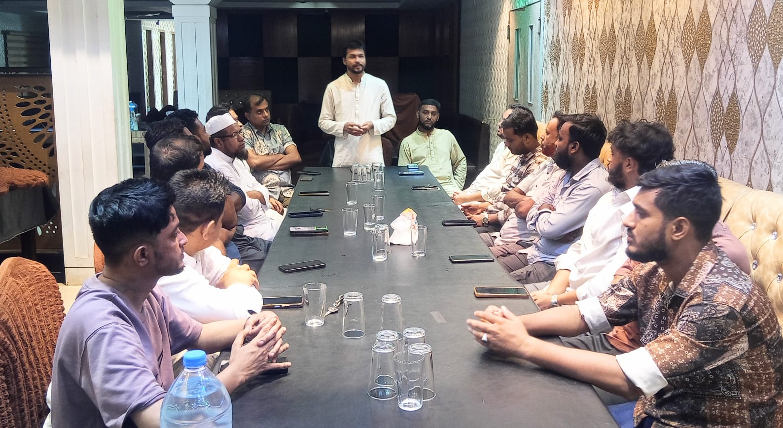 গোলাপগঞ্জ প্রেসক্লাব নেতৃবৃন্দের সাথে চেয়ারম্যান পদপ্রার্থী লিটনের শুভেচ্ছা বিনিময়
