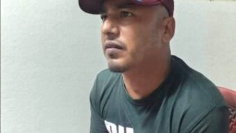 ধর্ষণ মামলায় গ্রেফতার চাচাকে বিয়ানীবাজারে নিয়ে আসার পথে পুলিশ