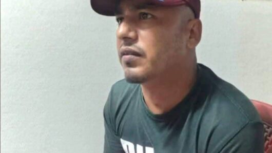ধর্ষণ মামলায় গ্রেফতার চাচাকে বিয়ানীবাজারে নিয়ে আসার পথে পুলিশ