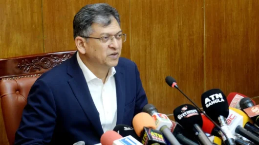 হাসিনার ফেরার গুঞ্জনে অস্থিরতা সৃষ্টির সুযোগ দেবো না : স্বরাষ্ট্রমন্ত্রী